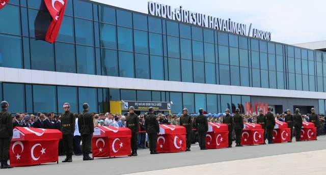 ŞEHİTLERİMİZ TÖRENLE MEMLEKETLERİNE UĞURLANDI