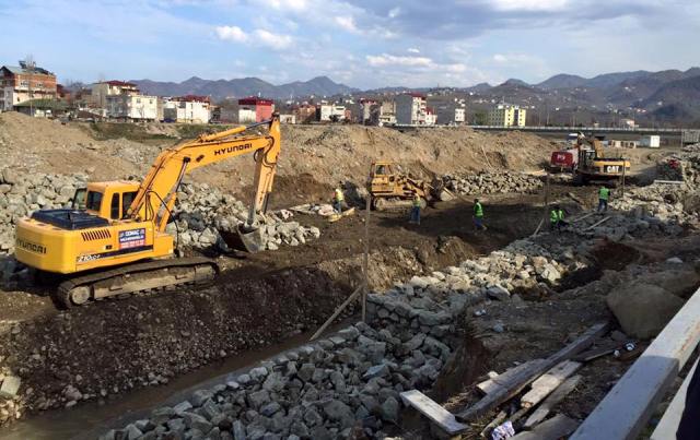 GELEVERA DERESİ ISLAHI ÇALIŞMALARI SÜRÜYOR....