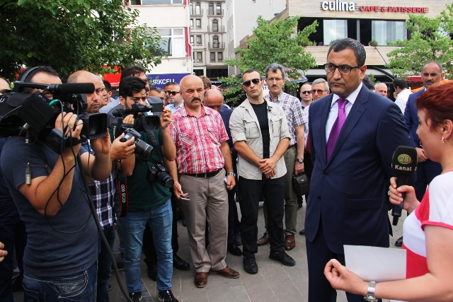 VALİ SARIFAKIOĞULLARI,HER ÇARŞAMBA VATANDAŞLA BULUŞACAK