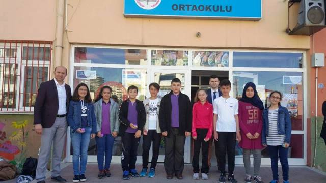 TEOG SINAVINDA BAŞARILI OLAN ÖĞRENCİLER ÖDÜLLENDİRİLDİ