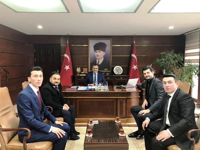 ESPİYE'Lİ GENÇ ESNAFLARDAN  VALİYE  ZİYARET 