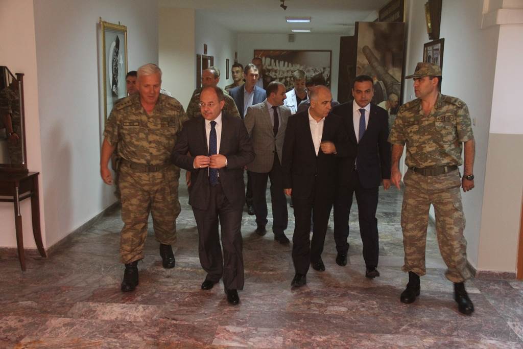 SAĞLIK BAKANI RECEP AKDAĞ’DAN TAZİYE ZİYARETİ