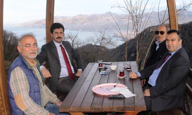 KAYMAKAM AKIN  KENT ORMANINDA İNCELEMELERDE BULUNDU