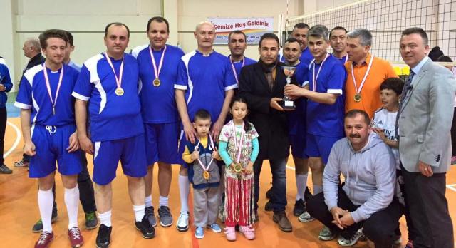 VOLEYBOL TURNUVASI SONUÇLANDI