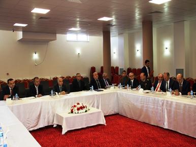 KAYMAKAMLAR TOPLANTISI YAPILDI....