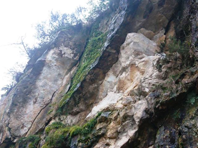 GRUP KARAYOLUNUN 16’INCI KM’SİNDE TEHLİKE ÇANLARI..