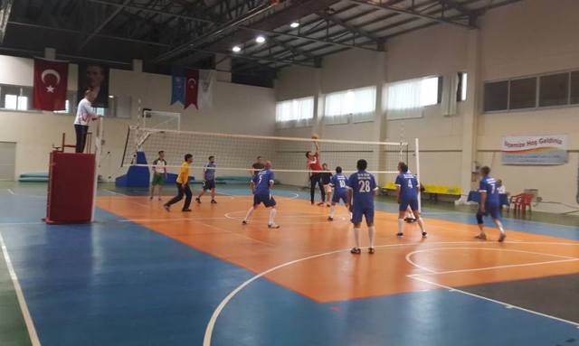 ESPİYE VELEYBOL TURNUVASI BAŞLADI.