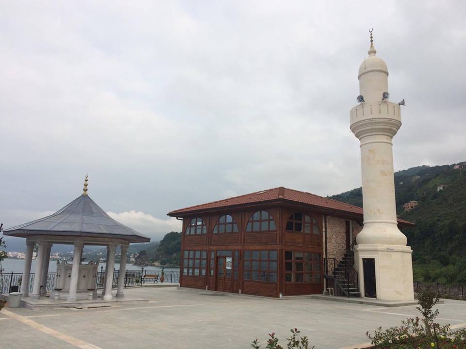 GÜLBURNU KÖYÜ KIRAN MAHALLE CAMİ RESTORE EDİLDİ