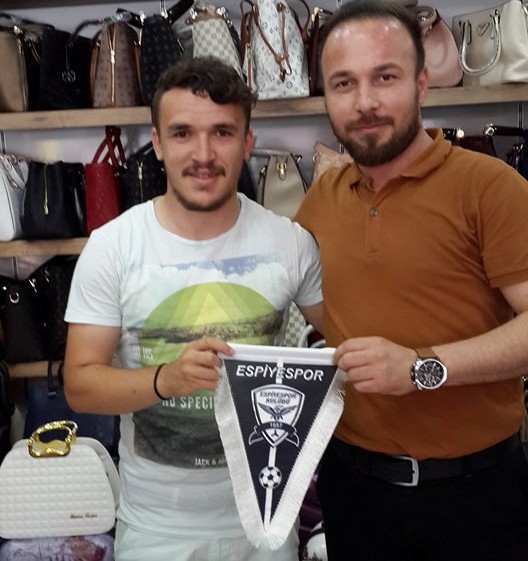 1957 ESPİYESPOR  OLGUN ŞAHİN'İ RENKLERİNE BAĞLADI.