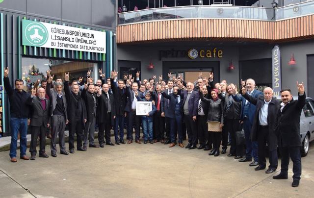 MHP ESPİYE'DE GÖVDE GÖSTERİSİ YAPTI 