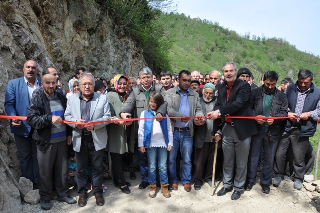 Soğukpınar’da   Yol Acılışı Yapıldı.