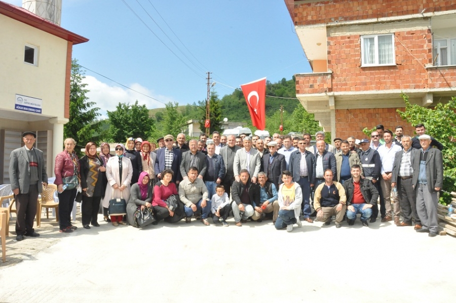 AĞALIK MAHALLESİ’NDE YOL SEVİNCİ